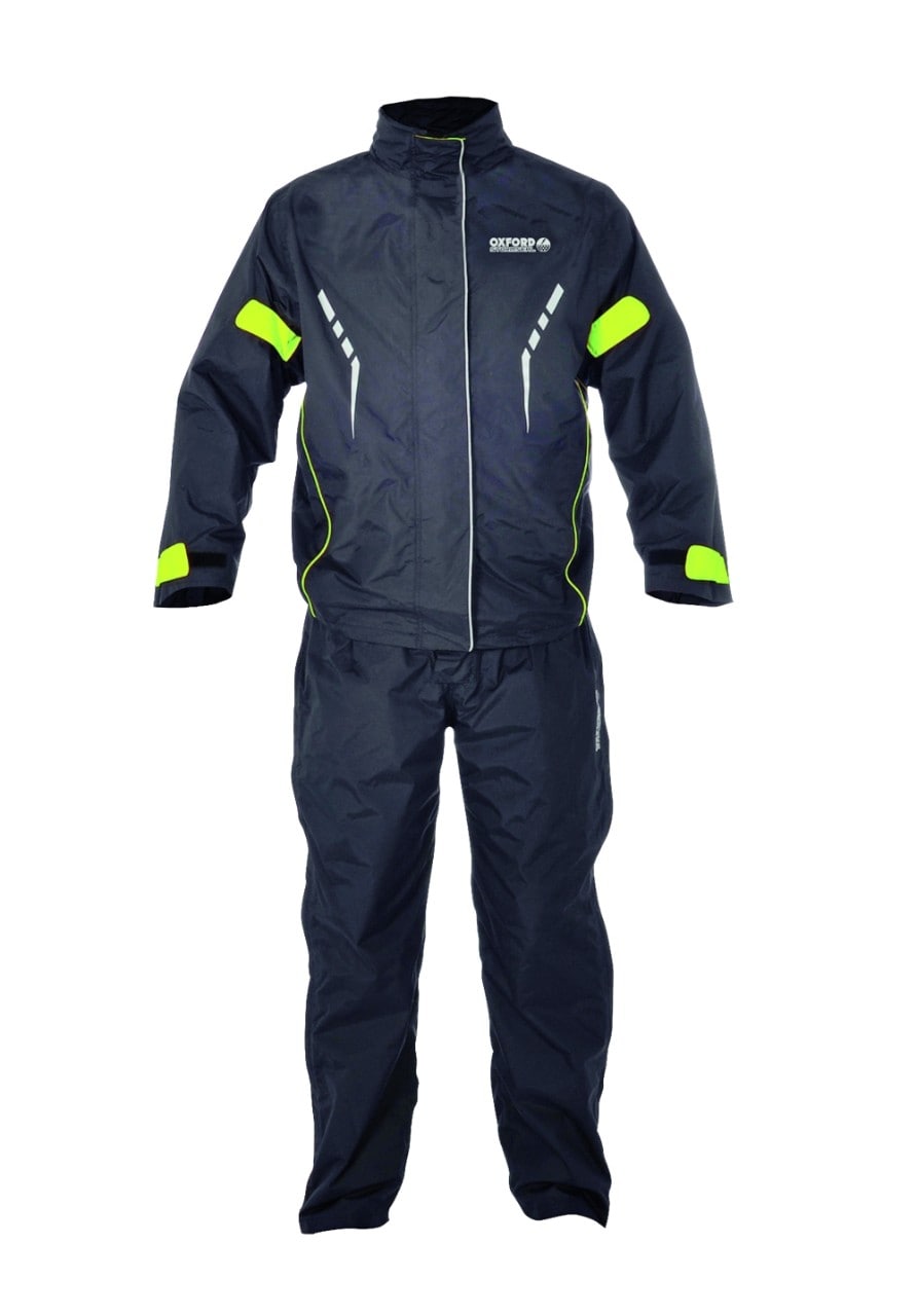 OXFORD STORMSEAL Antipioggia Caratteristiche Completo in due pezzi, tessuto 100% impermeabile, fodera interna in rete; inserti riflettenti Taglia S-6XL Colori Unico Prezzo Giacca 68,40 euro Pant 45,60 euro